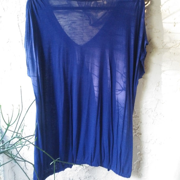 IZOD Cobalt Blue Top with Gold Trim - Picture 6 of 7